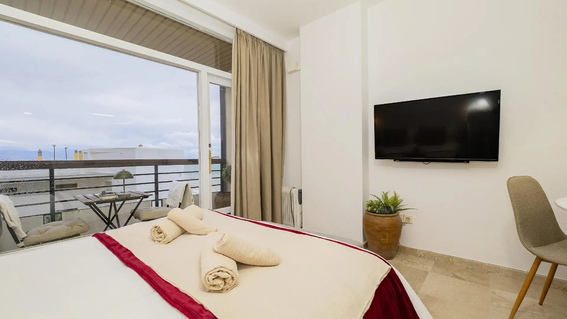 Apartment Cubo'S Estudio Seaview Santa Clara 127 Torremolinos Spain